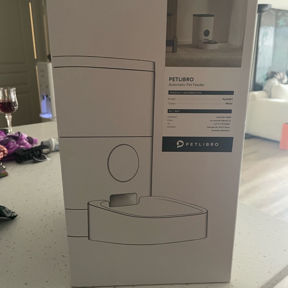 Brand new petlibro automatic pet food feeder